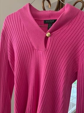 Lauren Ralph Lauren pink ribbed sweater with gold Button